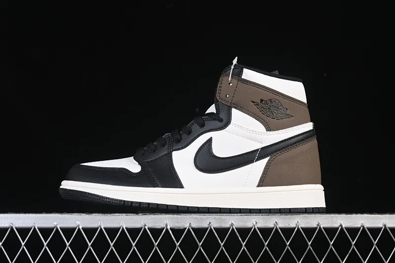 All categories Air Jordan Jordan series basketball shoes Air Jordan 1 High Air Jordan 1 High OG "Dark Mocha" AJ1 Joe 1 small barb 555088-105